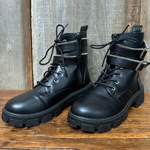 Mari A. Jordin Combat Boots Zip On Side with Ankle Strap Black Size 8.5 Women’s